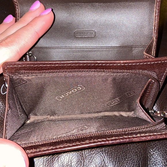 Coach Keychain Wallet - Picture 4 of 6